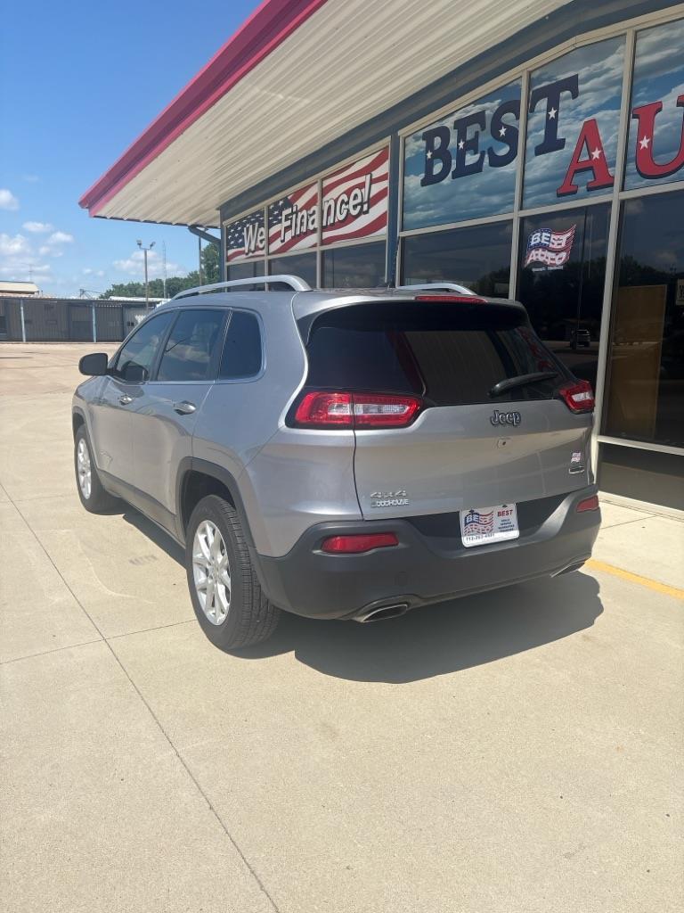 Jeep Cherokee Latitude 4WD 2016