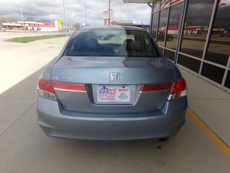 Honda Accord LX sedan AT 2011