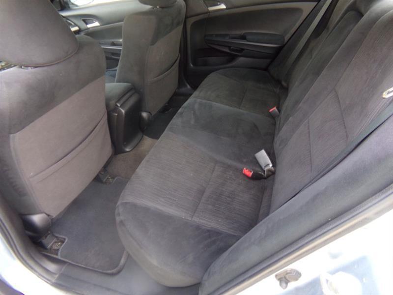 Honda Accord LX sedan AT 2011