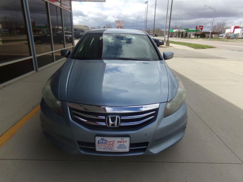 Honda Accord LX sedan AT 2011