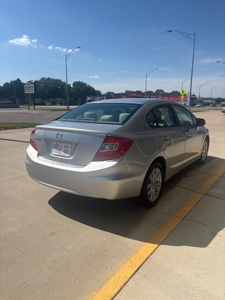Honda Civic EX Sedan 5-Speed AT 2012