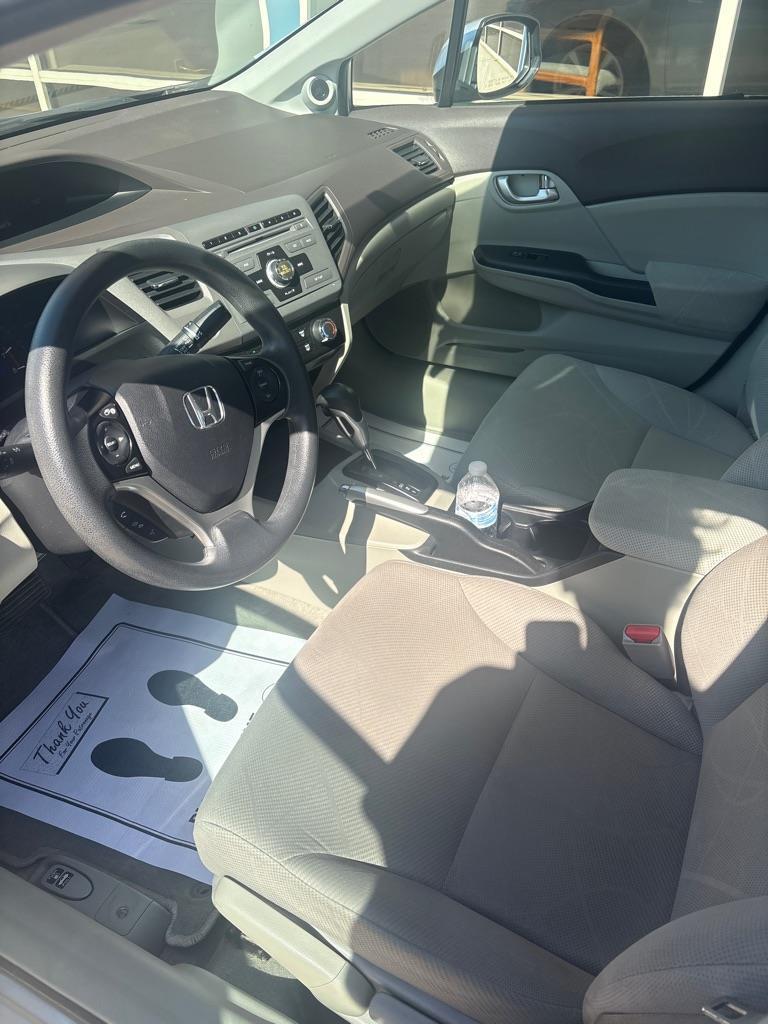 Honda Civic EX Sedan 5-Speed AT 2012