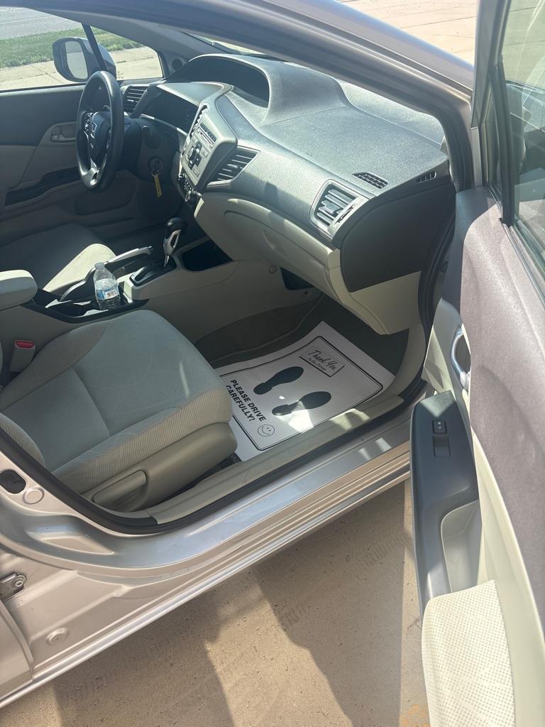 Honda Civic EX Sedan 5-Speed AT 2012