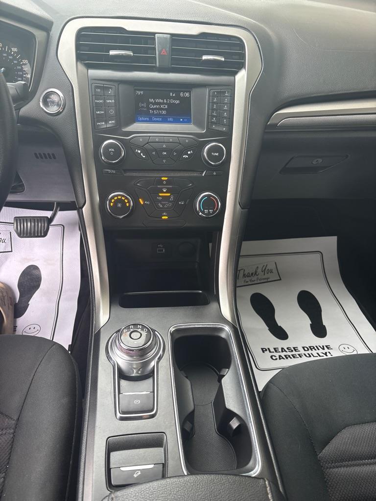 Ford Fusion SE 2017