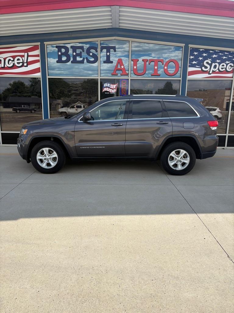 Jeep Grand Cherokee Laredo 4WD 2016