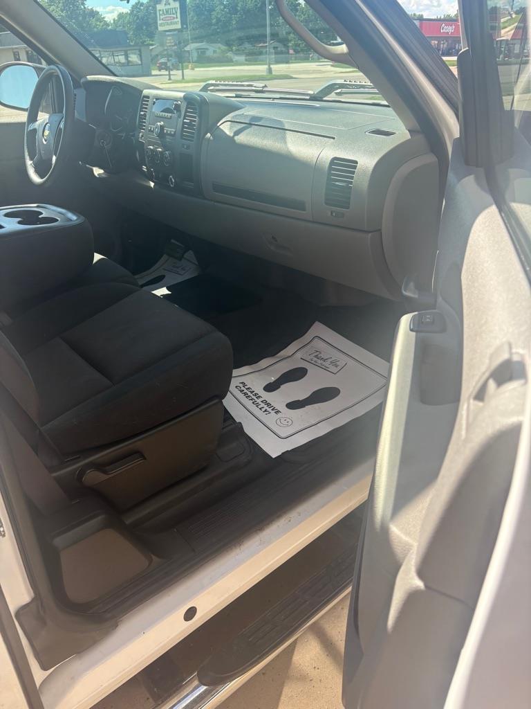 Chevrolet Silverado 1500 Work Truck Ext. Cab 2WD 2011