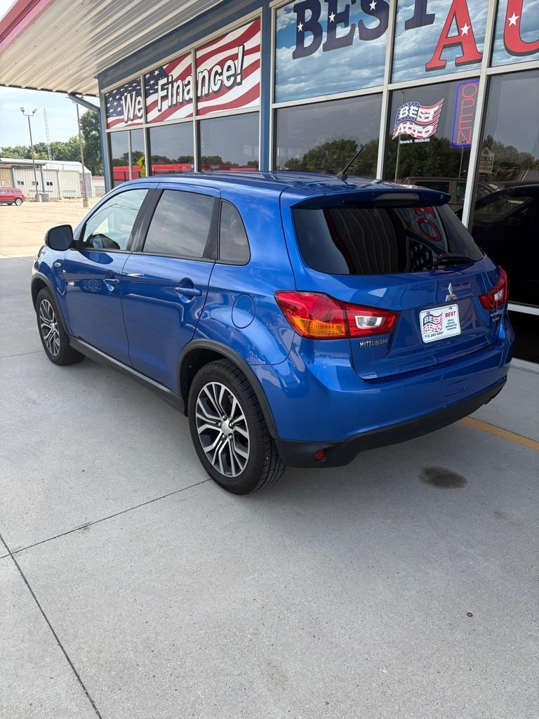 Mitsubishi Outlander Sport 2.0 ES 4WD CVT 2016