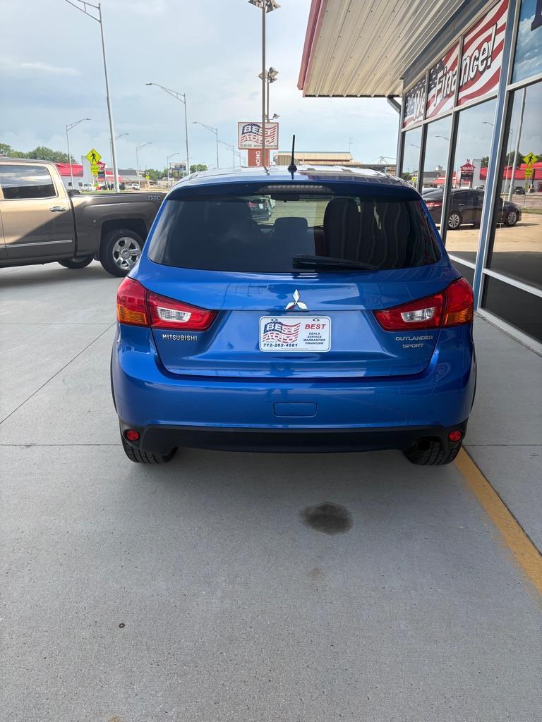 Mitsubishi Outlander Sport 2.0 ES 4WD CVT 2016
