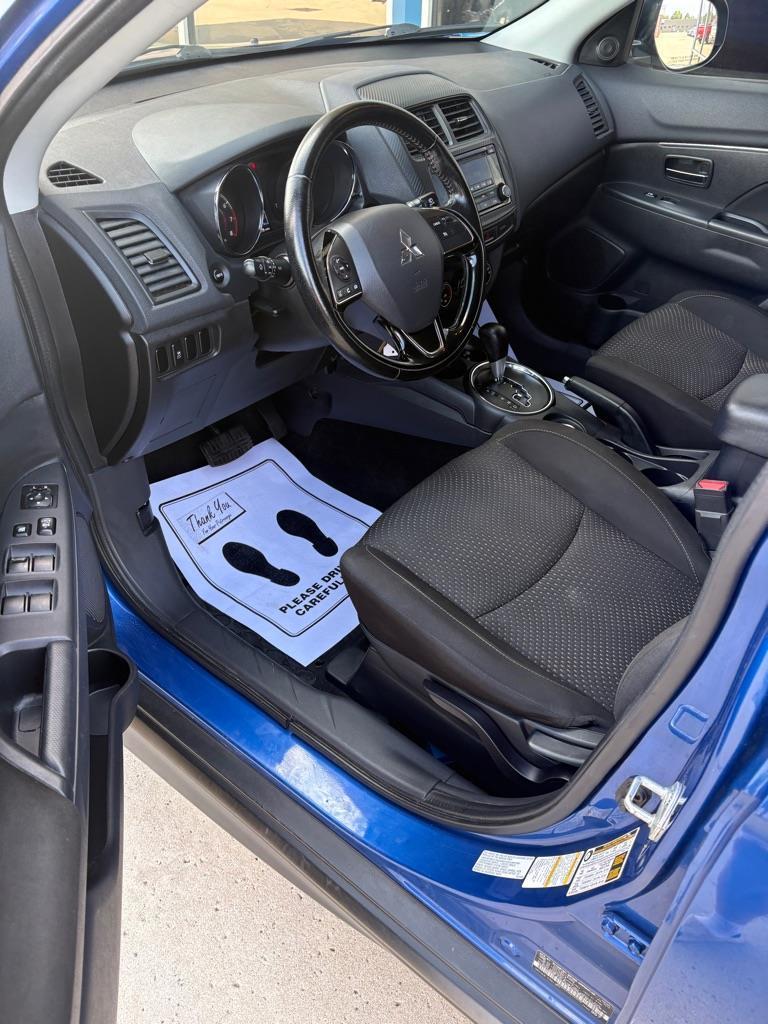 Mitsubishi Outlander Sport 2.0 ES 4WD CVT 2016