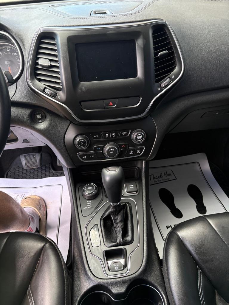 Jeep Cherokee Latitude Plus 4WD 2019