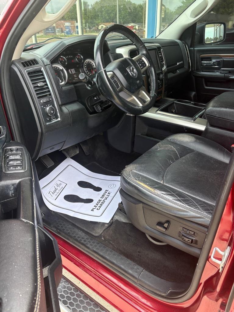 RAM 1500 Laramie Crew Cab SWB 4WD 2014