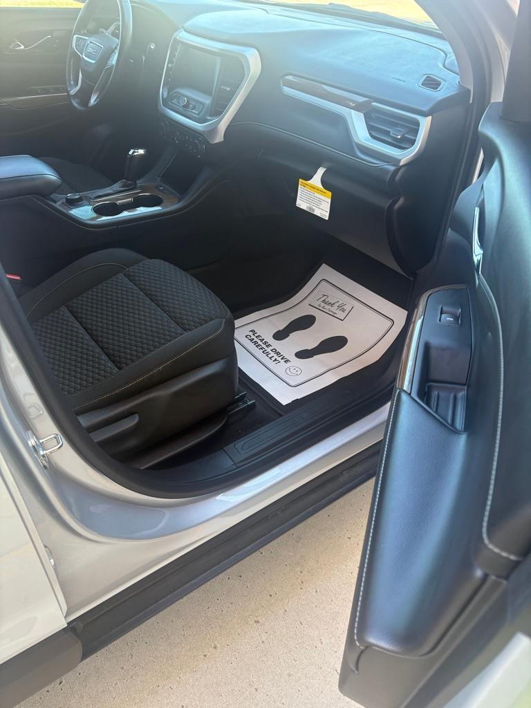 GMC Acadia SLE-1 AWD 2019