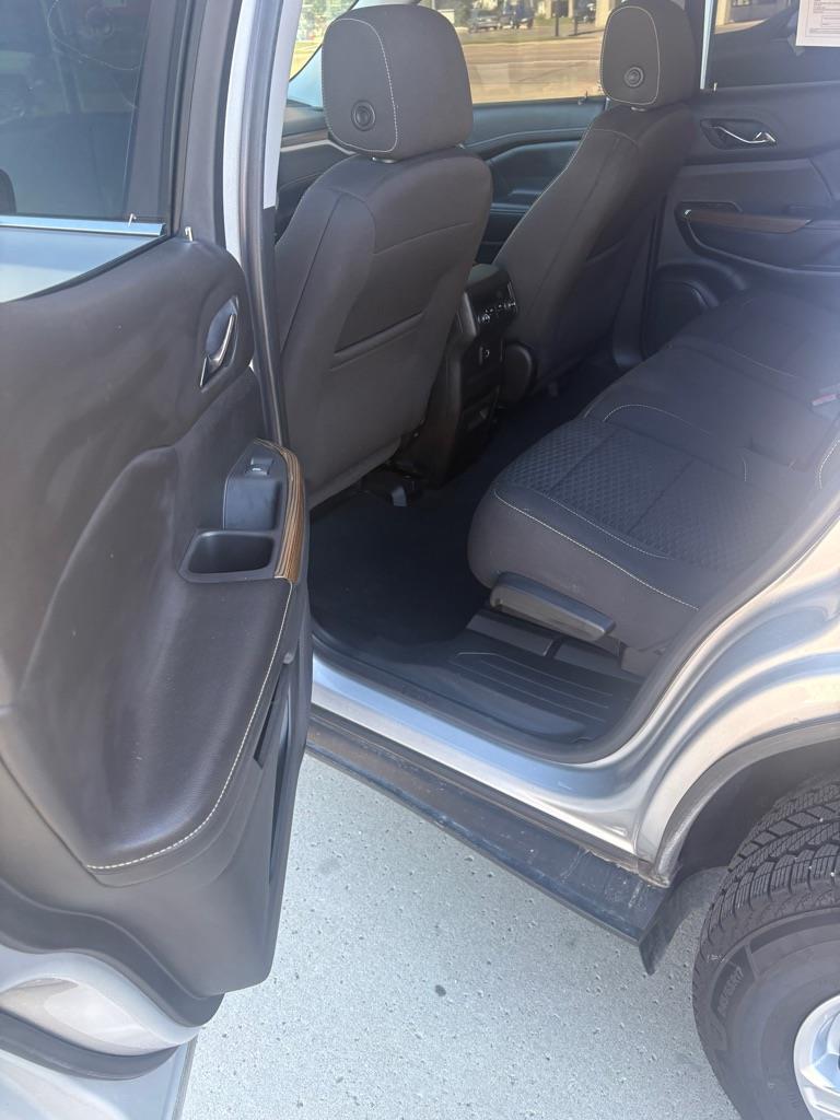 GMC Acadia SLE-1 AWD 2019