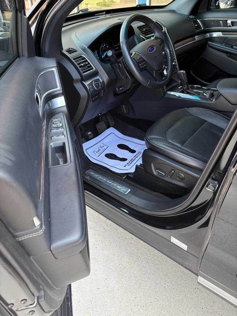 Ford Explorer Limited 4WD 2017