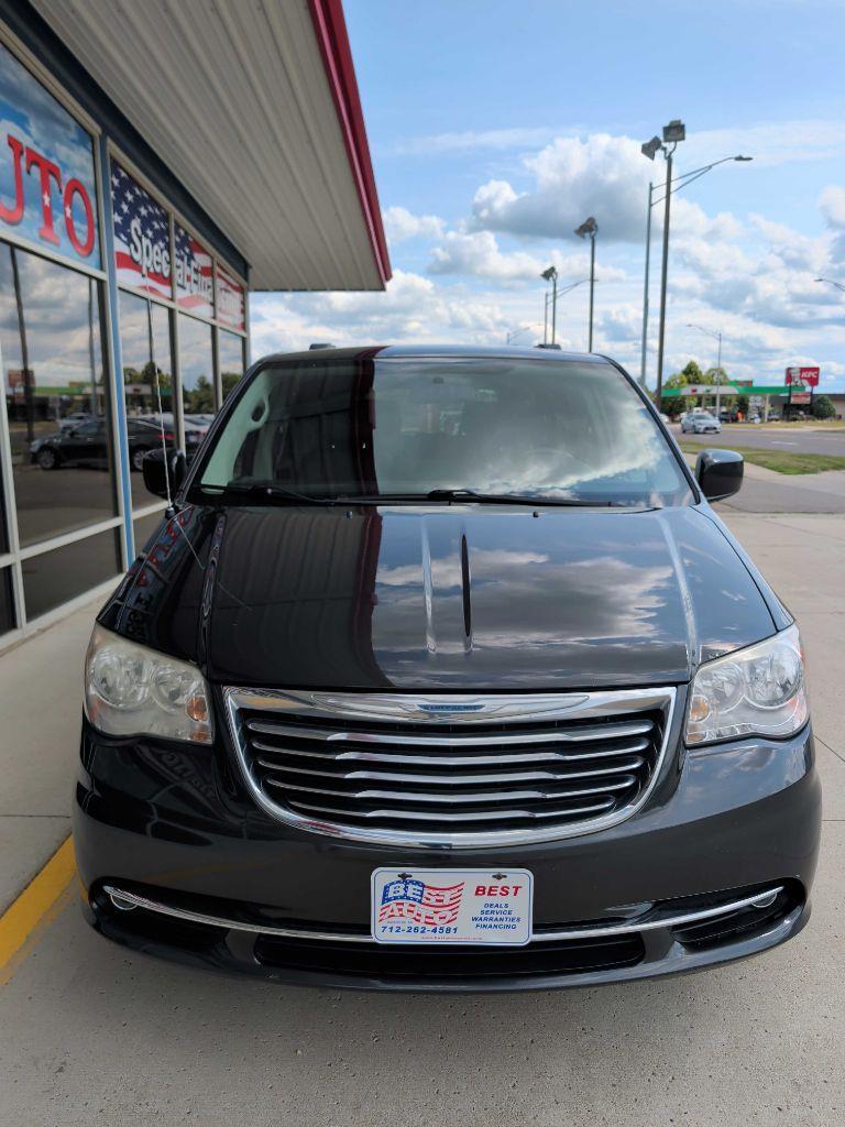 Chrysler Town & Country Touring-L 2011