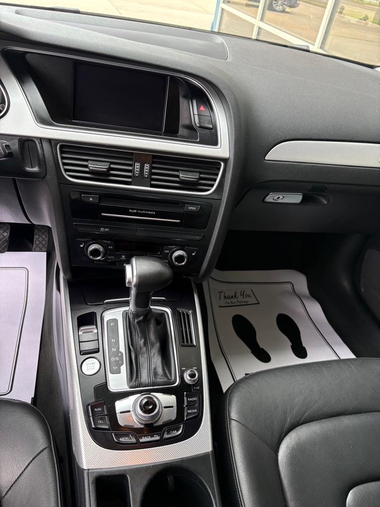 Audi A4 2.0T Sedan quattro Tiptronic 2015
