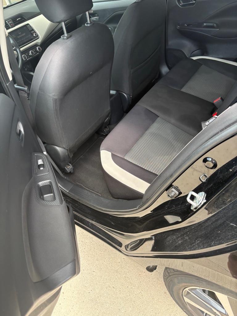 Nissan Versa SV 2021