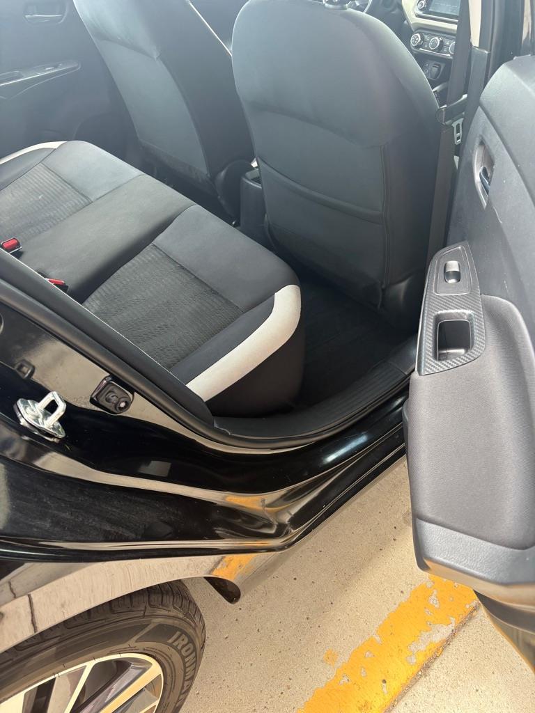 Nissan Versa SV 2021