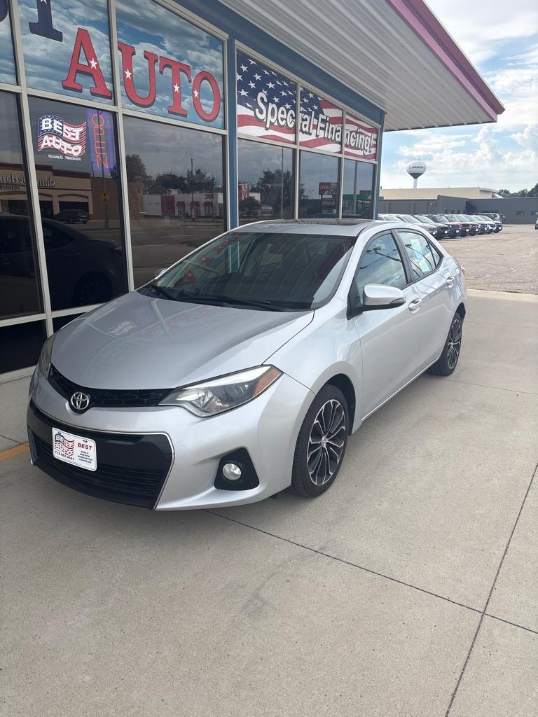 Toyota Corolla LE CVT 2016