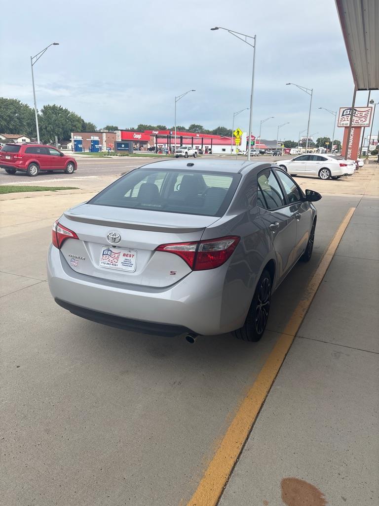 Toyota Corolla LE CVT 2016