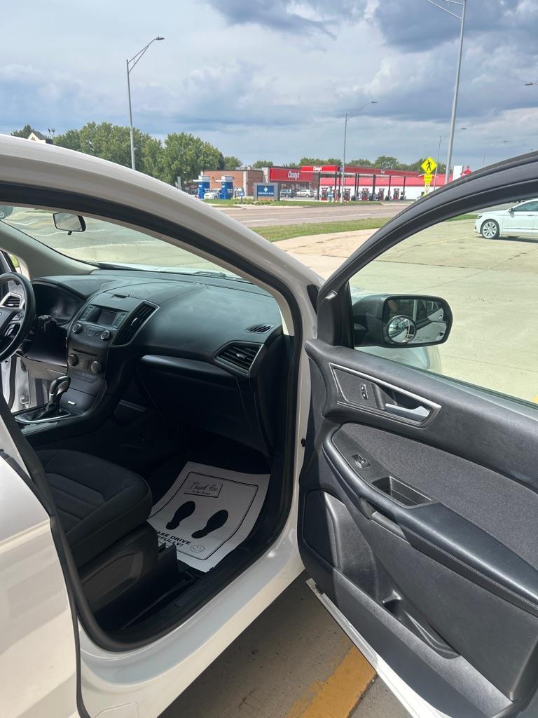 Ford Edge SE FWD 2015