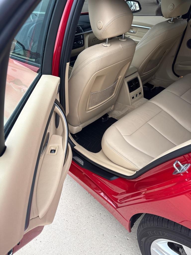BMW 3-Series 328i xDrive Sedan 2016