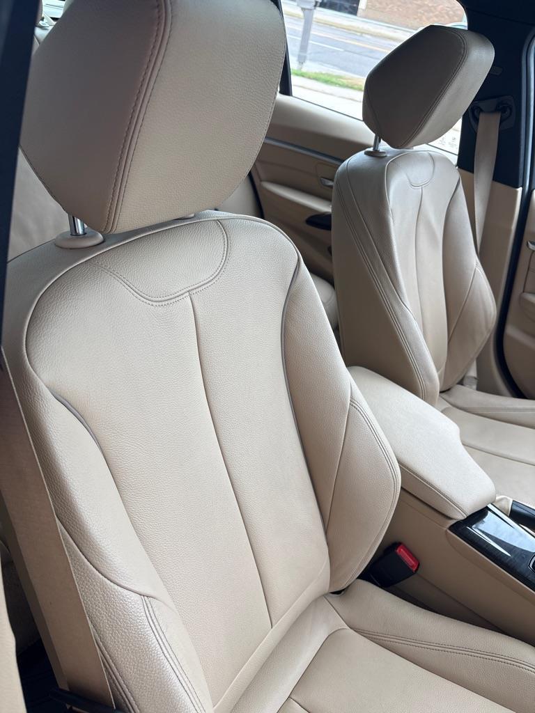 BMW 3-Series 328i xDrive Sedan 2016