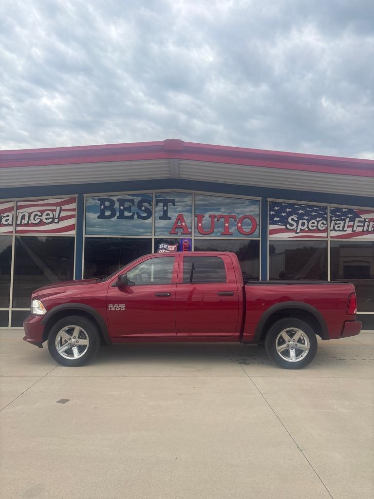 RAM 1500 Tradesman Crew Cab SWB 4WD 2014
