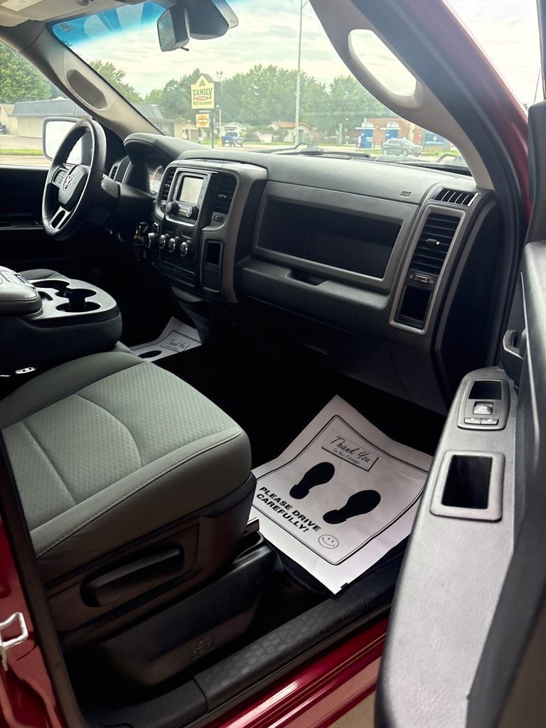 RAM 1500 Tradesman Crew Cab SWB 4WD 2014