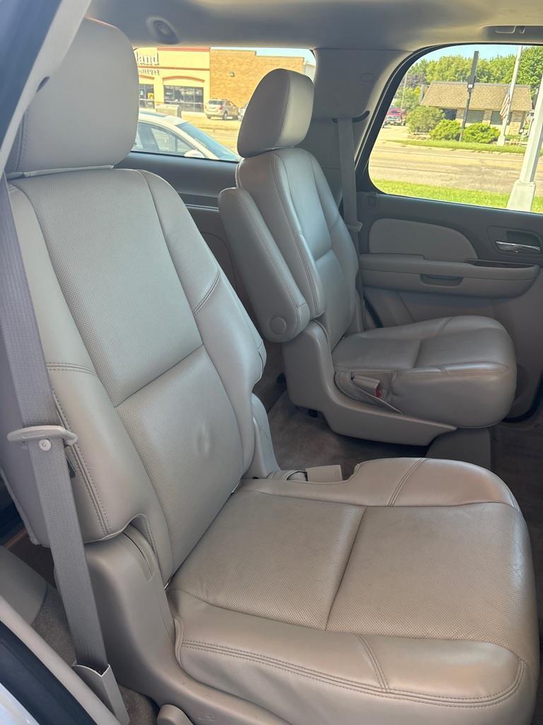 Chevrolet Tahoe LTZ 4WD 2012