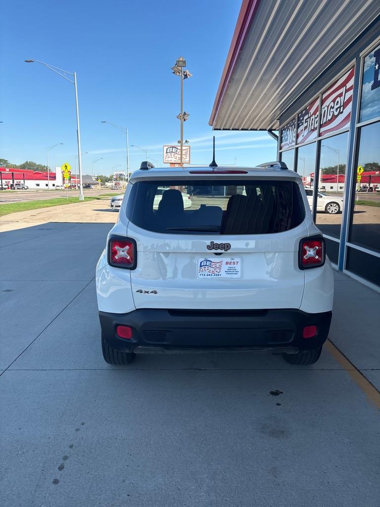 Jeep Renegade Latitude 4WD 2016