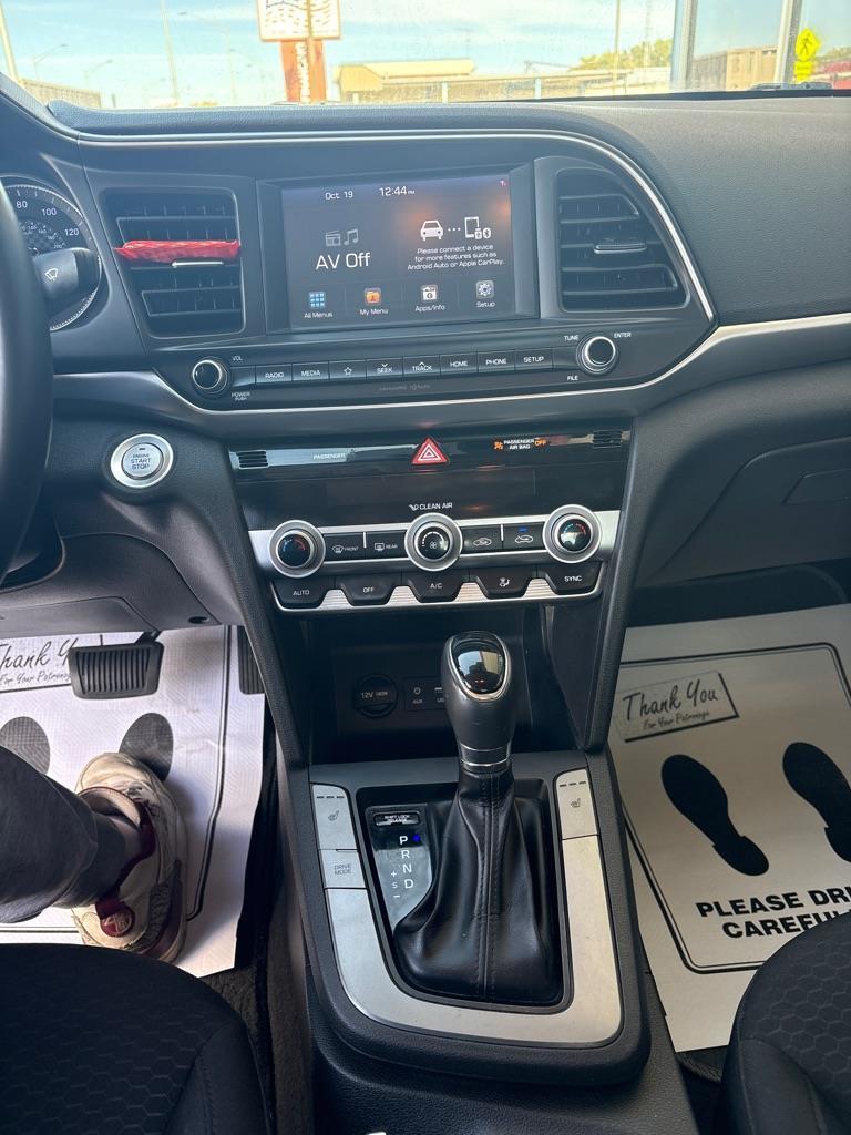 Hyundai Elantra Limited 2019