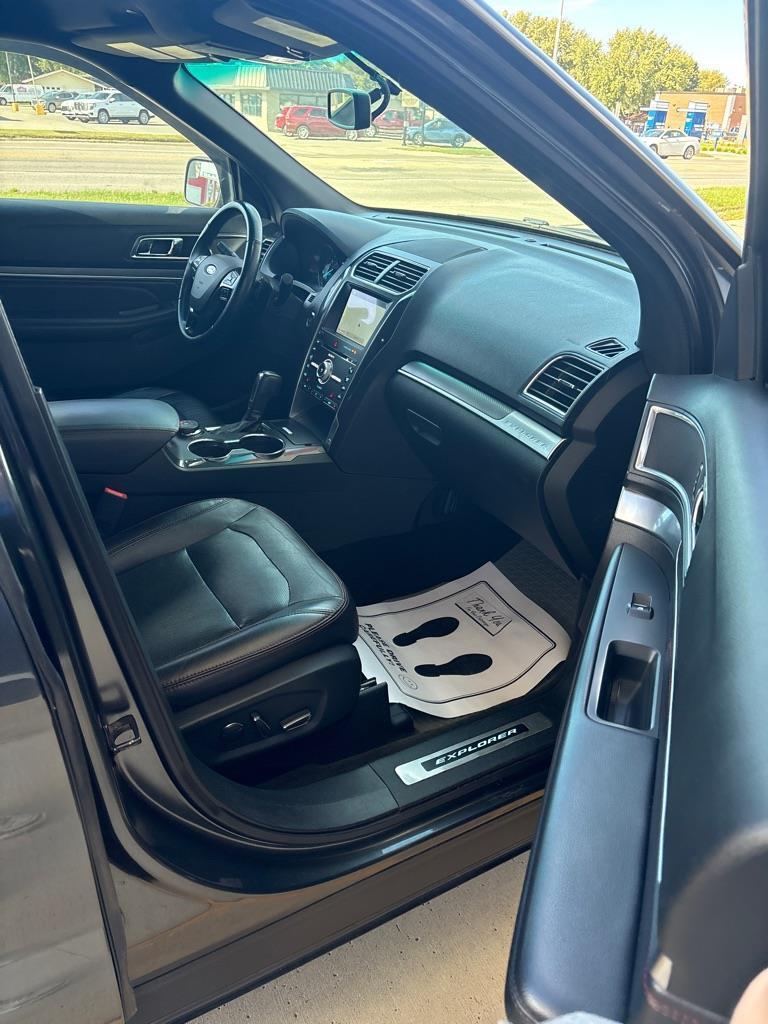 Ford Explorer Sport 4WD 2017