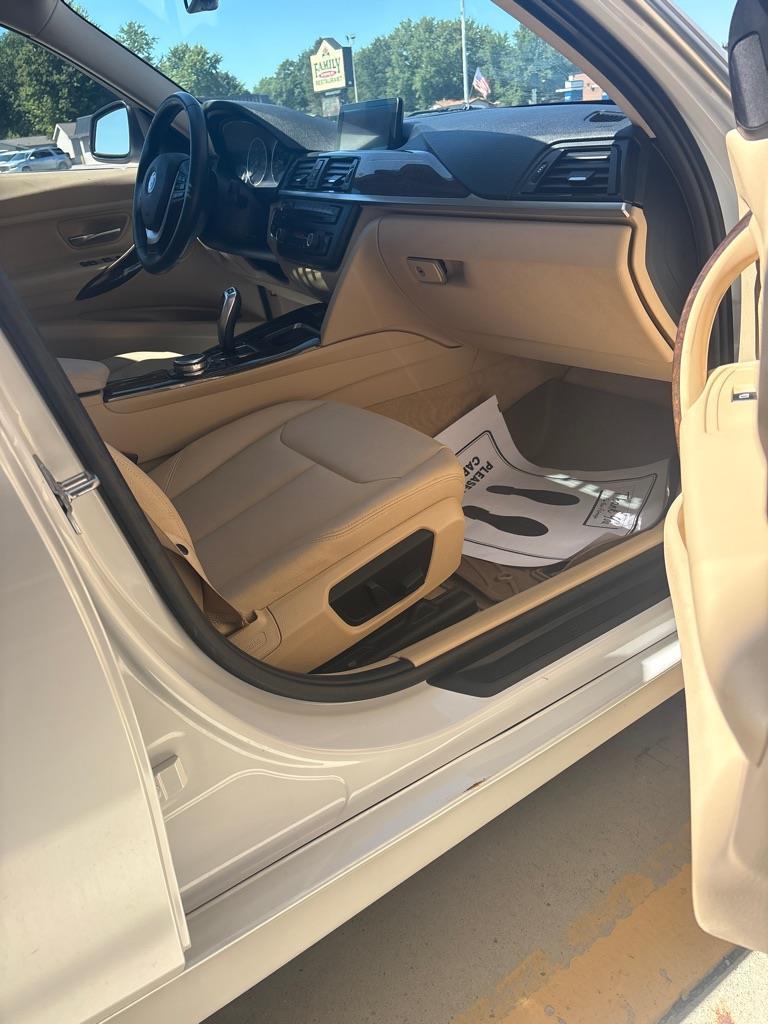 BMW 3-Series 328i xDrive Sedan 2015