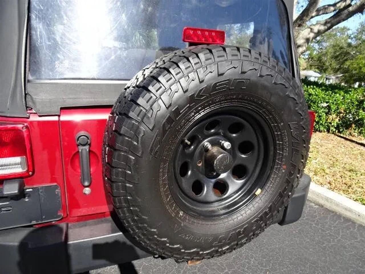 Jeep Wrangler 4WD 2dr Sport 2012