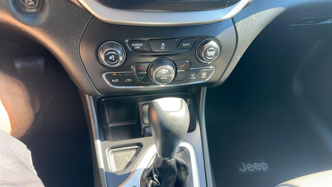 Jeep Cherokee FWD 4dr Limited 2014