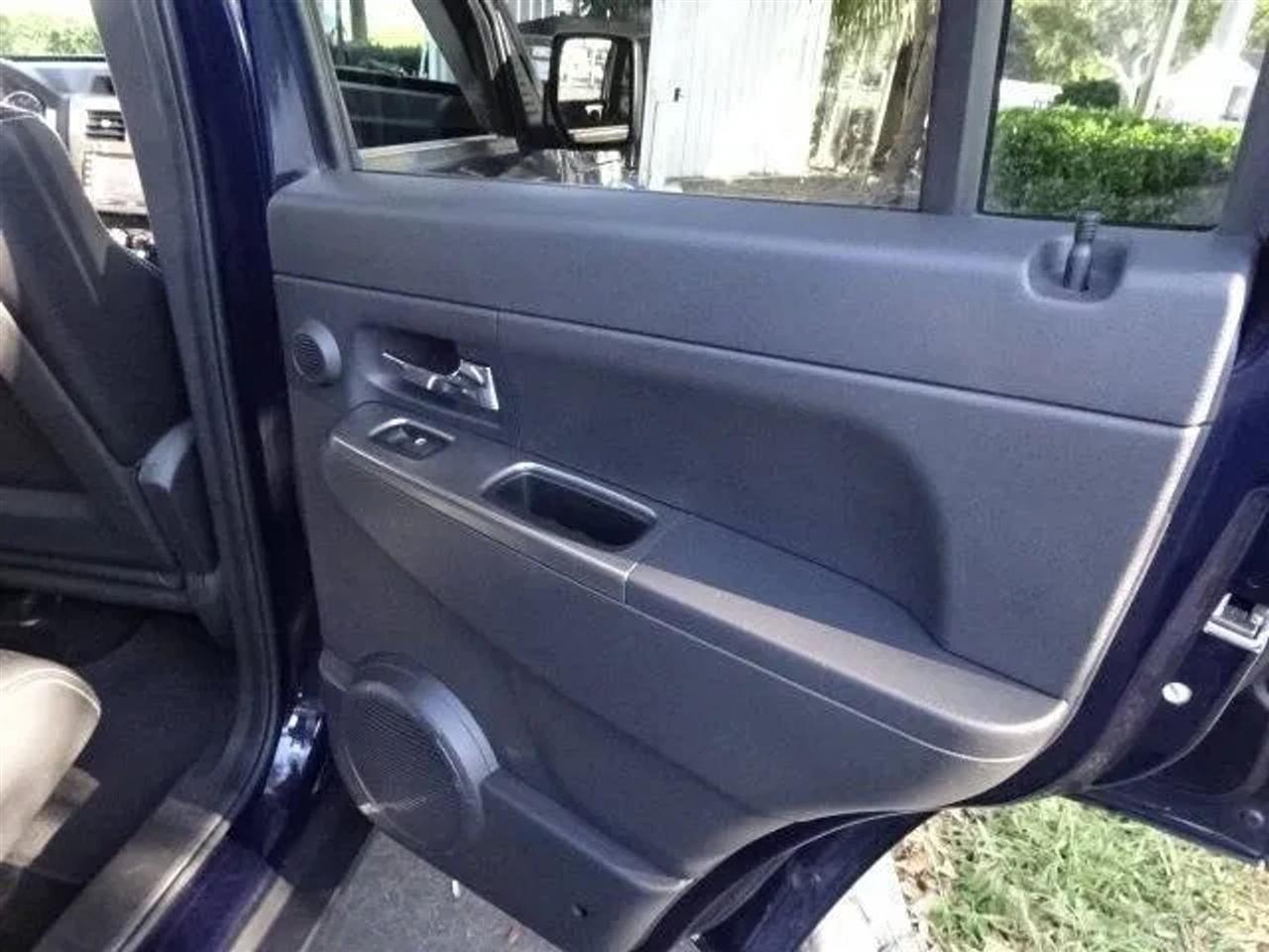 Jeep Liberty 4WD 4dr Limited 2012