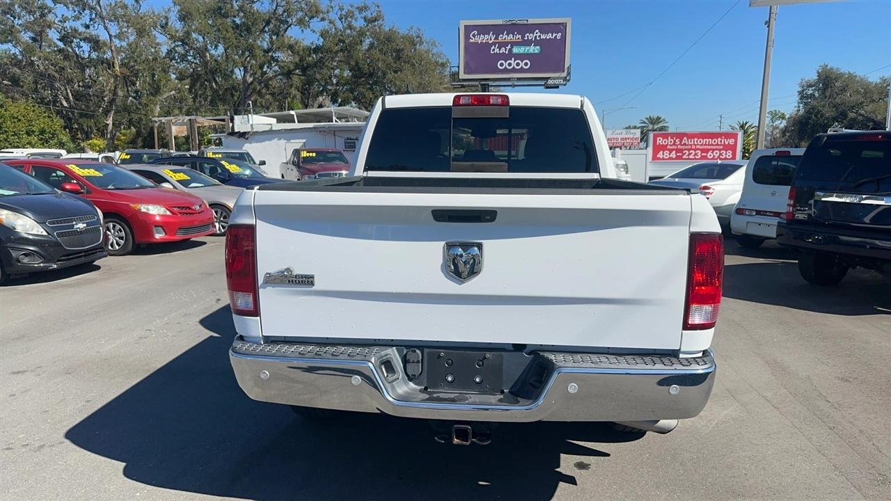 RAM 1500 Big Horn 4x2 Crew Cab 5'7" Box 2018