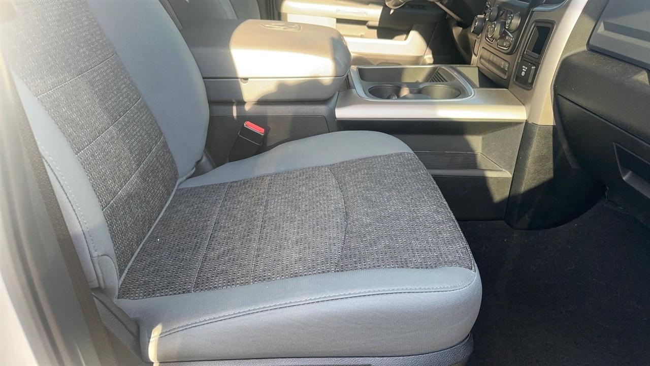 RAM 1500 Big Horn 4x2 Crew Cab 5'7" Box 2018