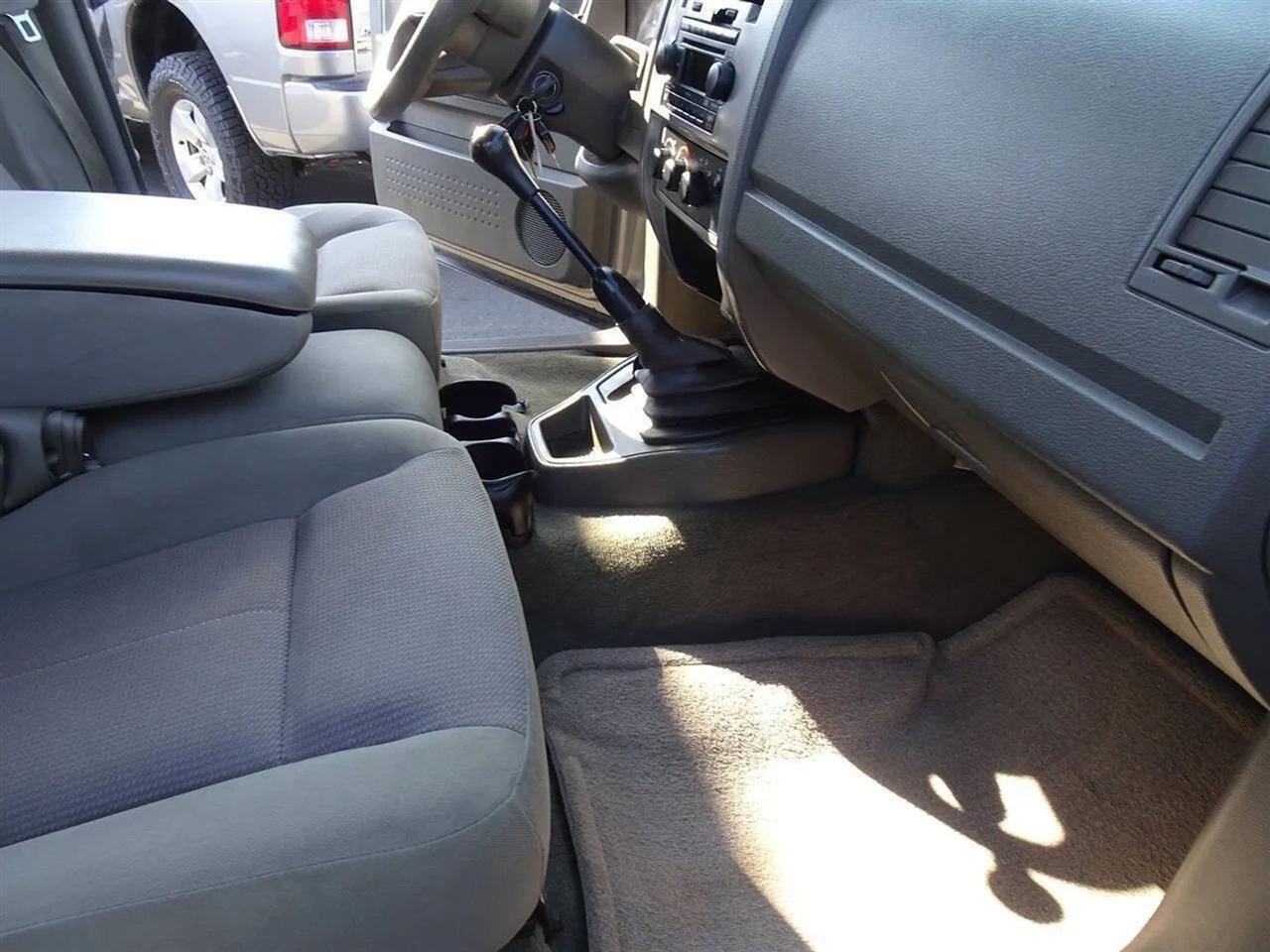 Dodge Dakota 4dr Quad Cab 131 SLT 2006