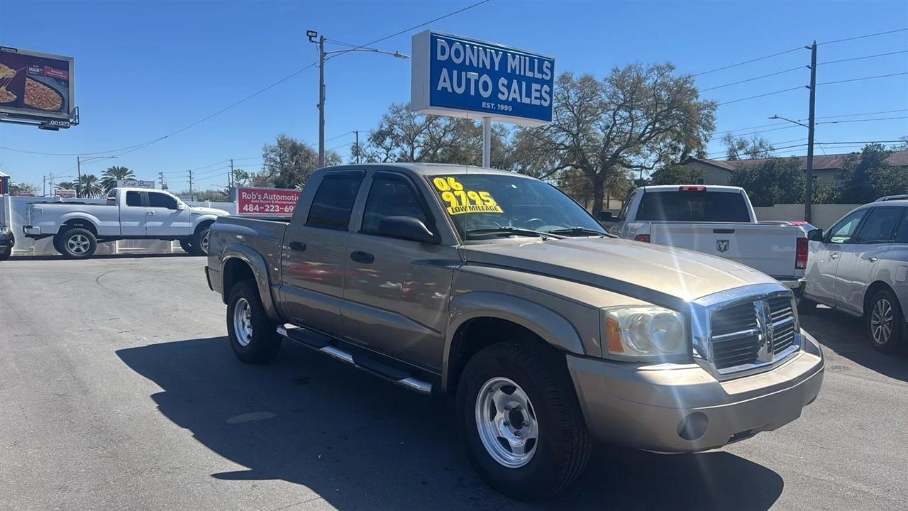 Dodge Dakota 4dr Quad Cab 131 SLT 2006
