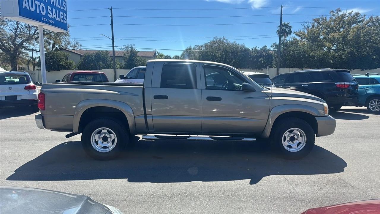 Dodge Dakota 4dr Quad Cab 131 SLT 2006