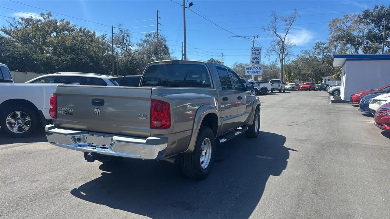 Dodge Dakota 4dr Quad Cab 131 SLT 2006