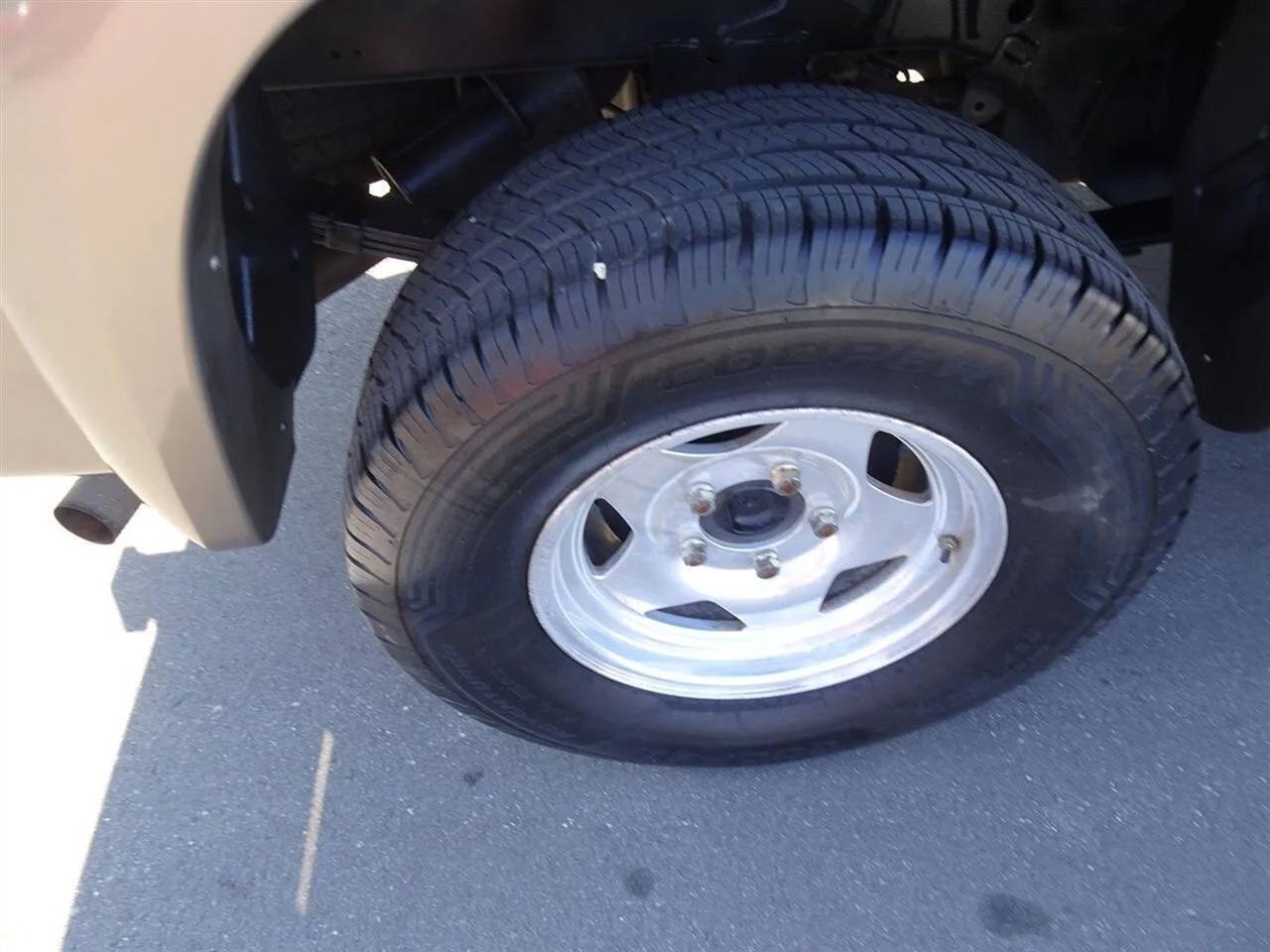 Dodge Dakota 4dr Quad Cab 131 SLT 2006