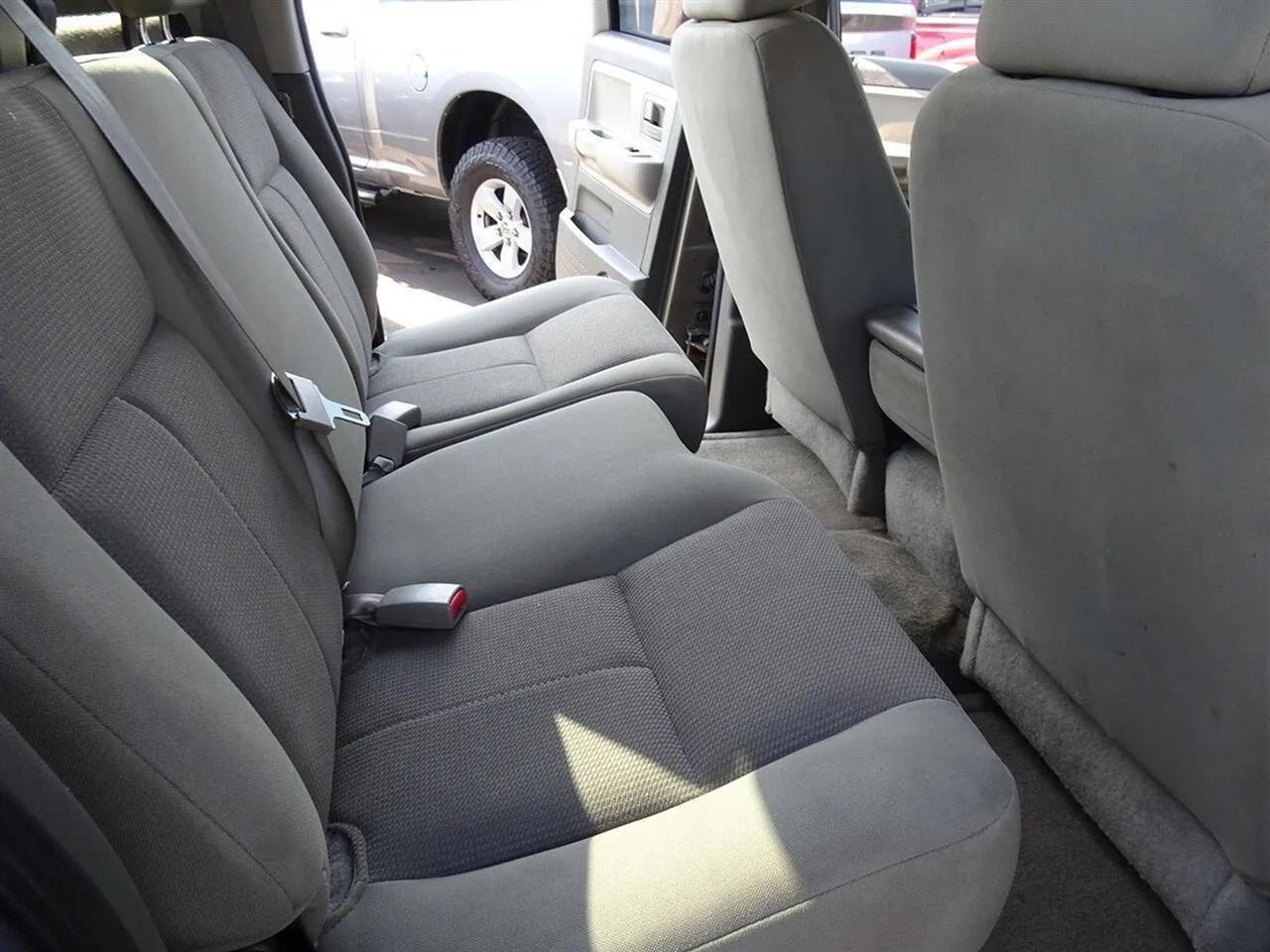 Dodge Dakota 4dr Quad Cab 131 SLT 2006