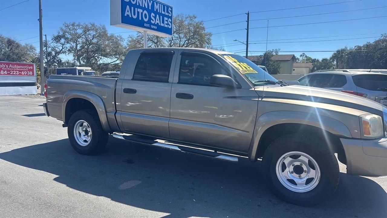 Dodge Dakota 4dr Quad Cab 131 SLT 2006