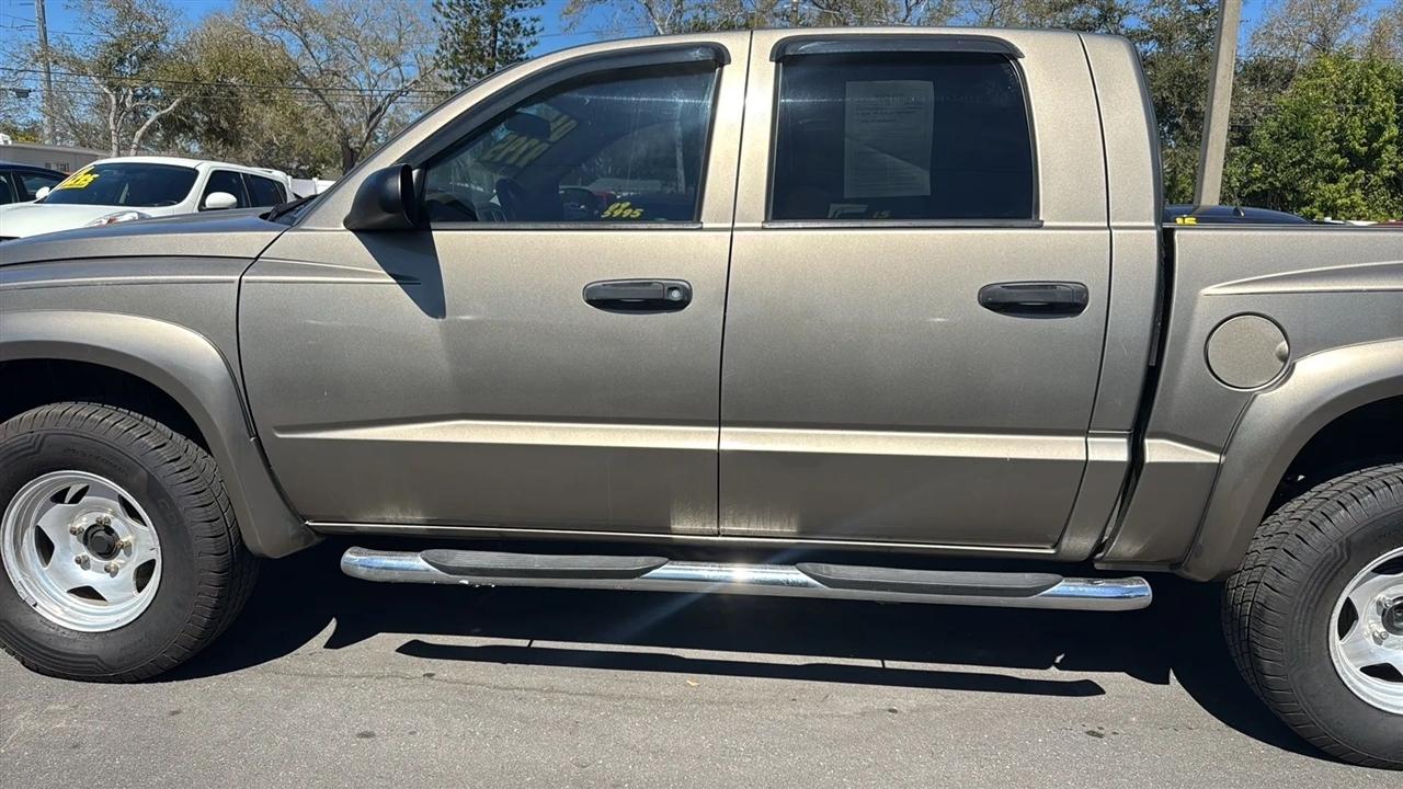 Dodge Dakota 4dr Quad Cab 131 SLT 2006