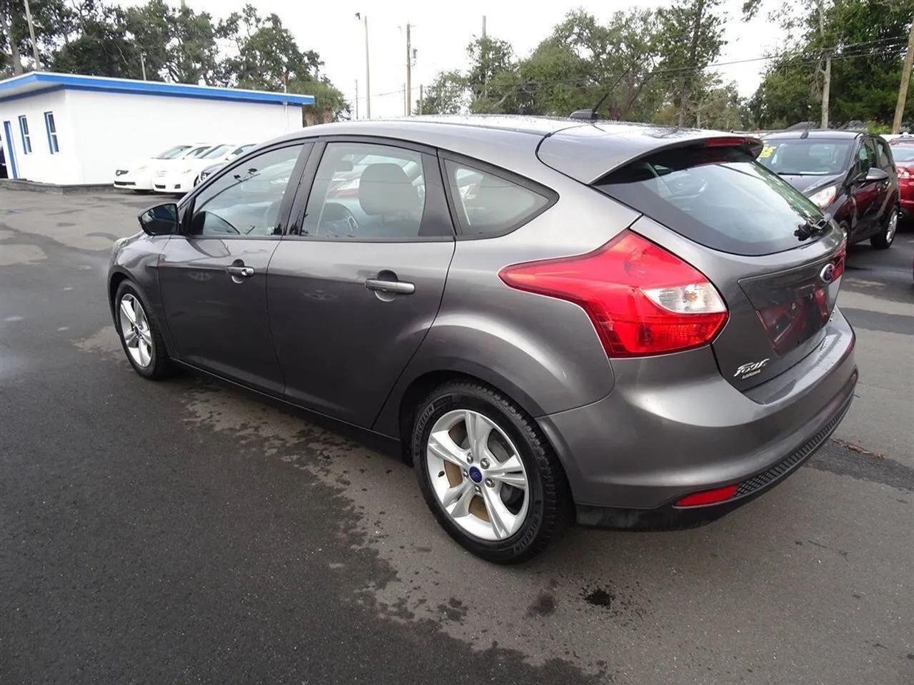 Ford Focus 5dr HB SE 2014