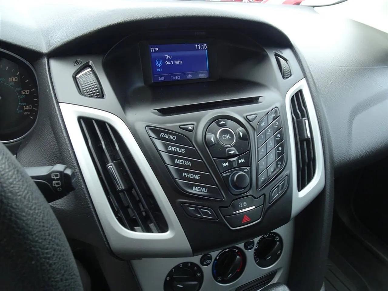 Ford Focus 5dr HB SE 2014