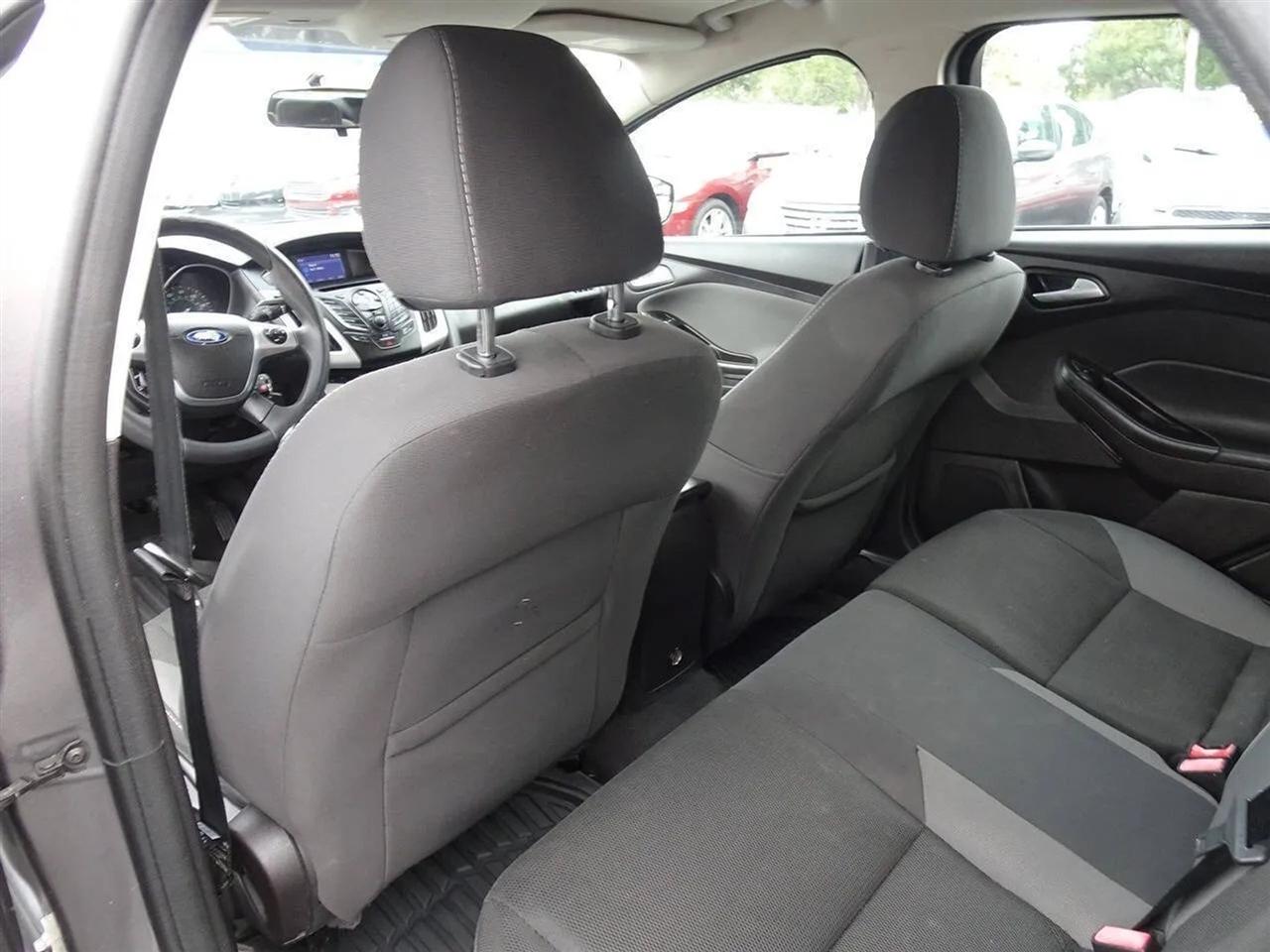 Ford Focus 5dr HB SE 2014